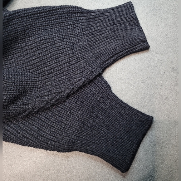 Diane Von Furstenberg Black V-neck Vintage Sweater - Picture 5 of 11